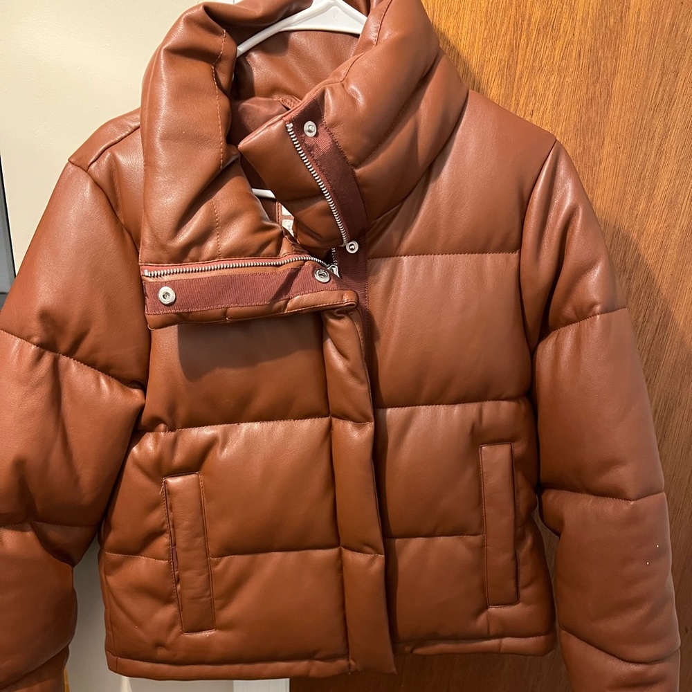 ABERCROMBIE & FITCH VEGAN LEATHER MINI PUFFER